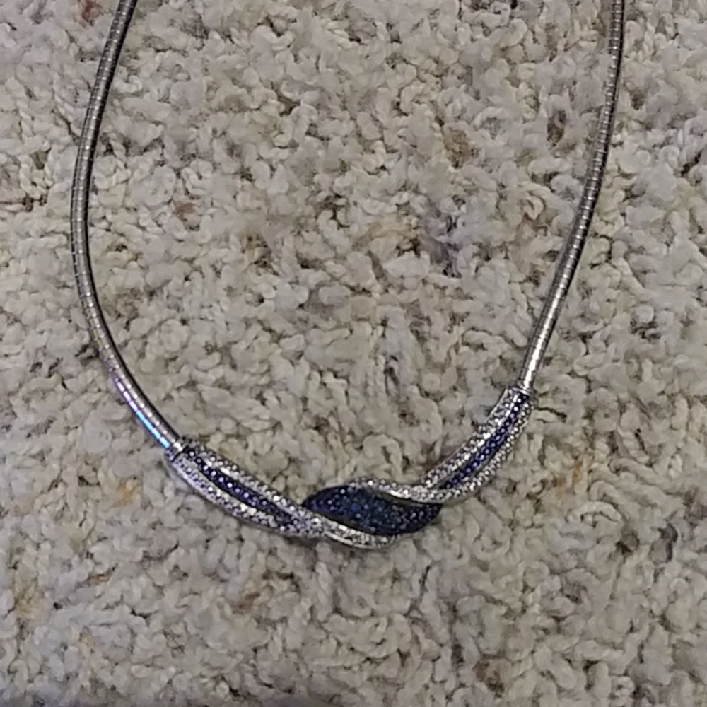 Real silver and black necklace